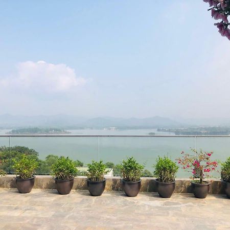 Lakeside Dailai Hotel Phuc Yen Экстерьер фото